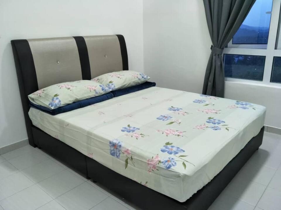 Mesahill Nilai 2 Room Condo - Fast Wifi, Amazing Pool & Tv Exteriér fotografie