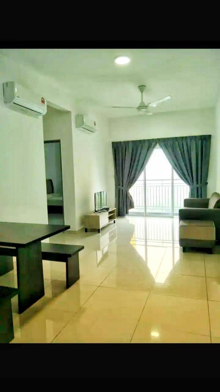 Mesahill Nilai 2 Room Condo - Fast Wifi, Amazing Pool & Tv Exteriér fotografie